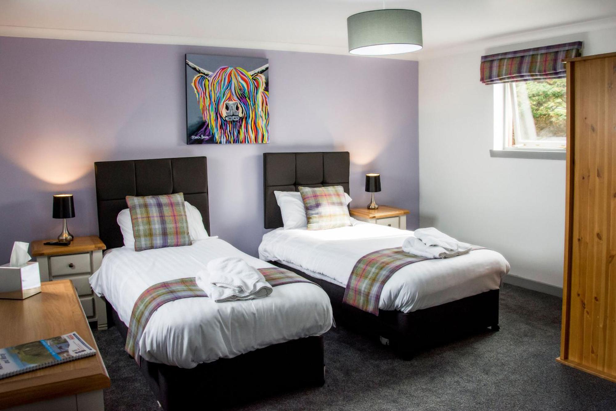 The Knowes Hotel & Restaurant Macduff Exterior photo